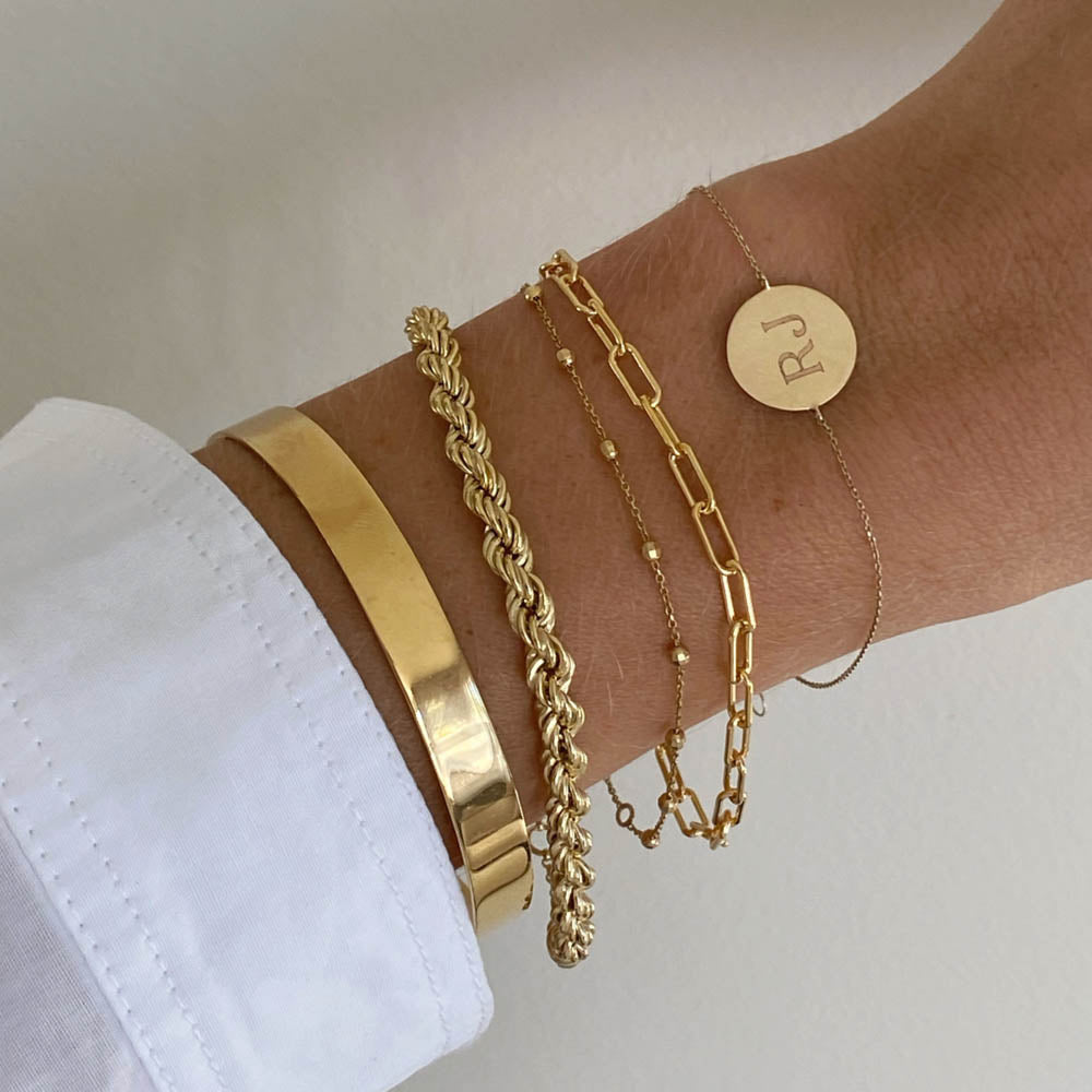 Medley Bangle/Bracelet Curve Bangle in Gold