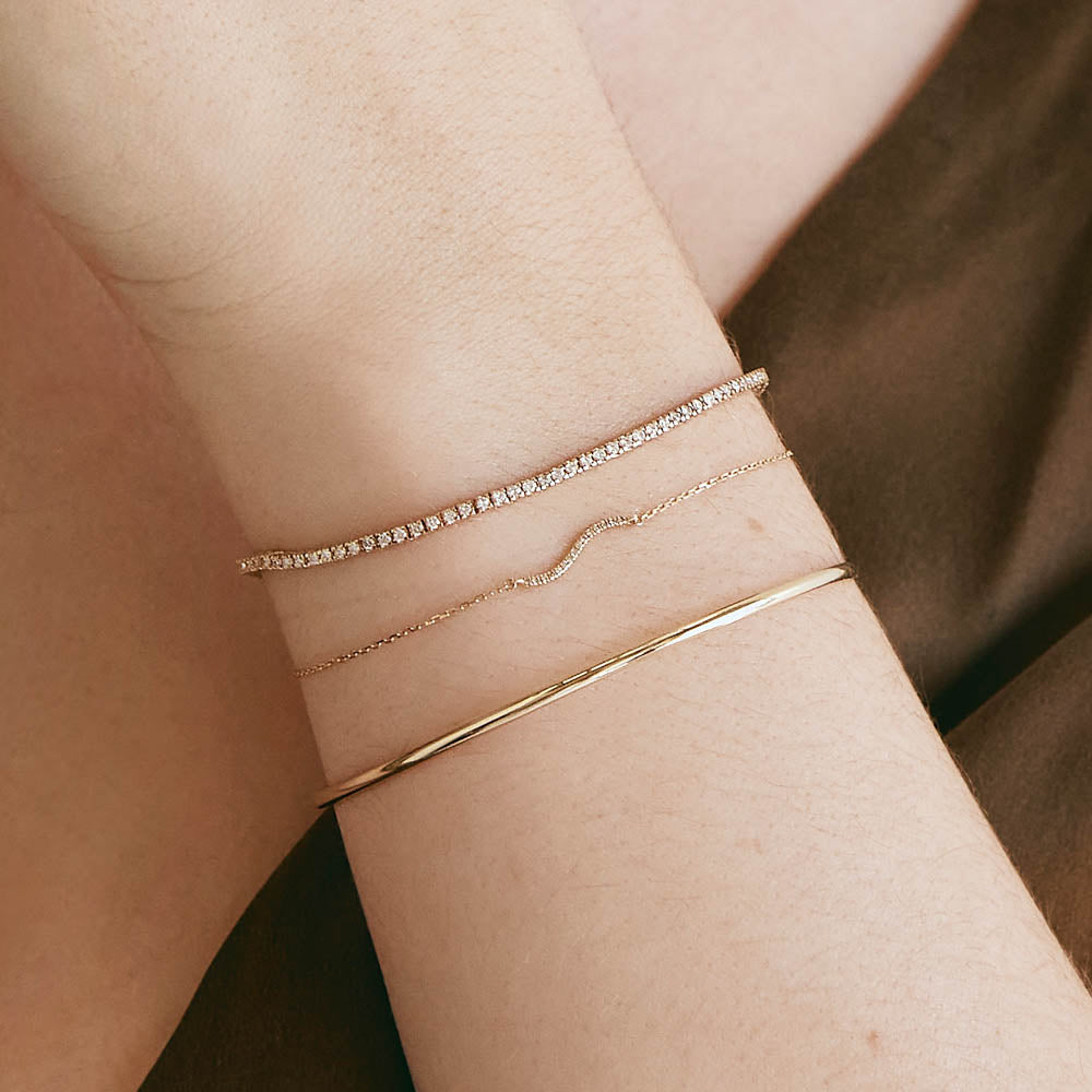Medley Bracelets/Bangle Diamond Fine Wave Bracelet in 10k Gold