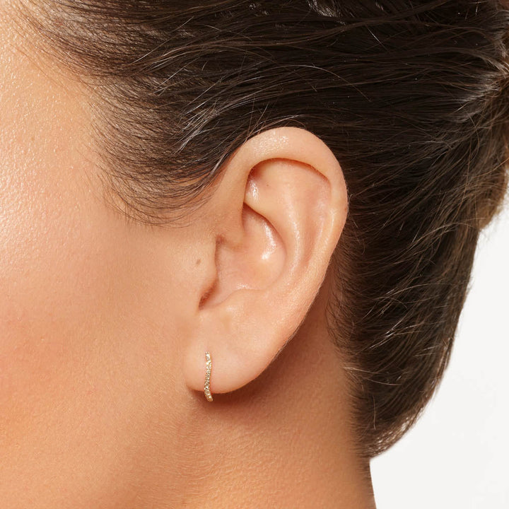 Medley Earrings Diamond Fine Wave Huggie Earrings in 10k Gold