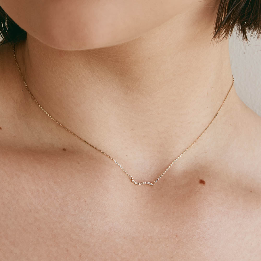 Medley Necklace Diamond Fine Wave Necklace in 10k Gold