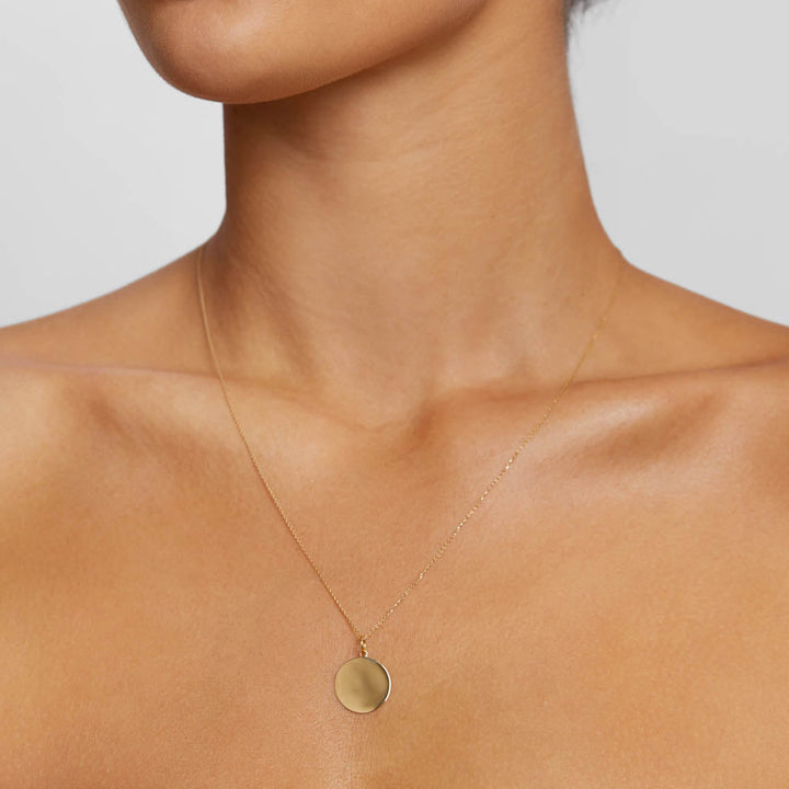 Medley Pendant Engravable Disc Necklace in 10k Gold