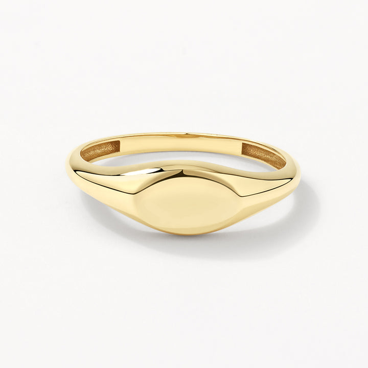 Medley Ring Engravable Oval Signet Pinky Ring in 10k Gold