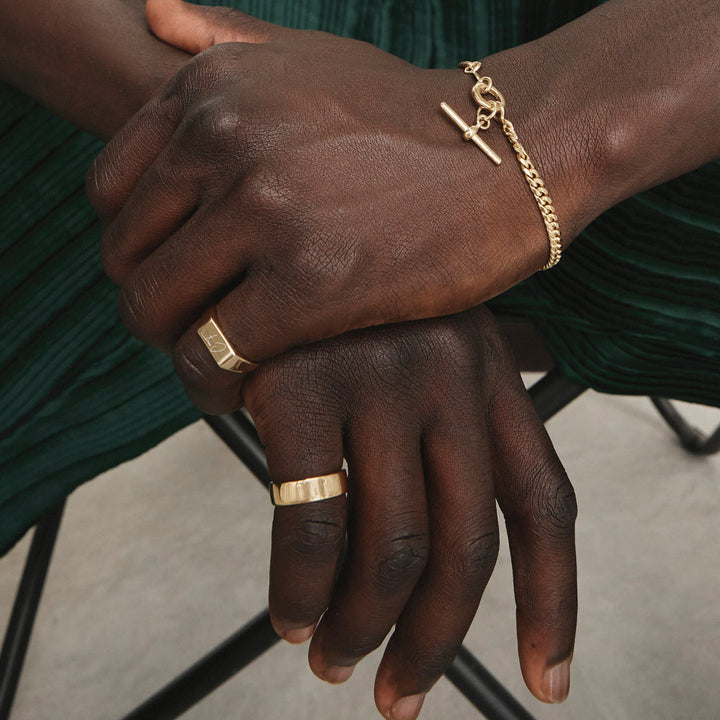 Medley Ring Engravable Rectangle Signet Pinky Ring in Gold