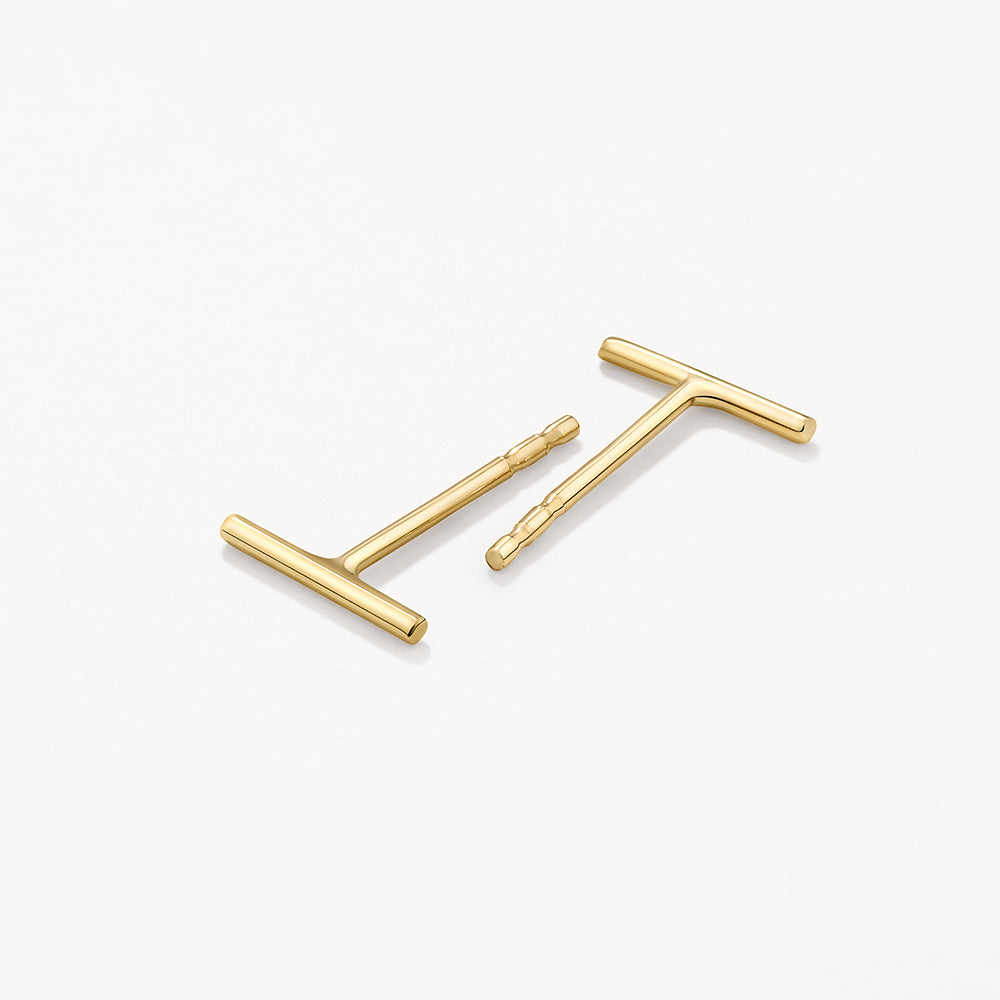 Medley Earrings Fine Bar Stud Earrings in 10k Gold
