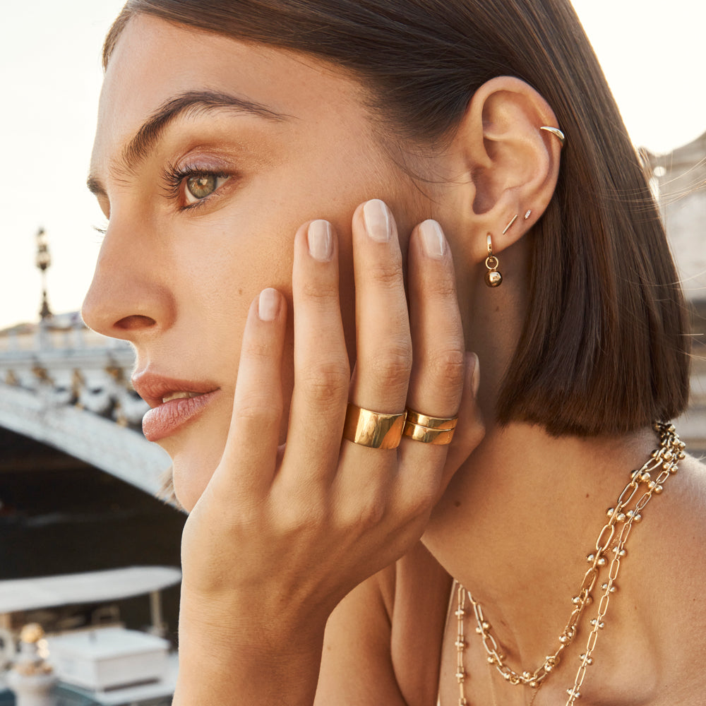Medley Earrings Fine Bar Stud Earrings in 10k Gold
