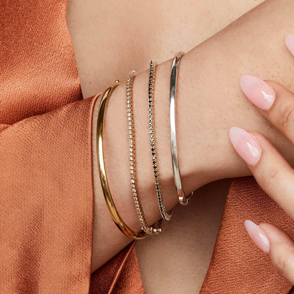 Medley Bangle/Bracelet Polished Plain Bangle in Gold