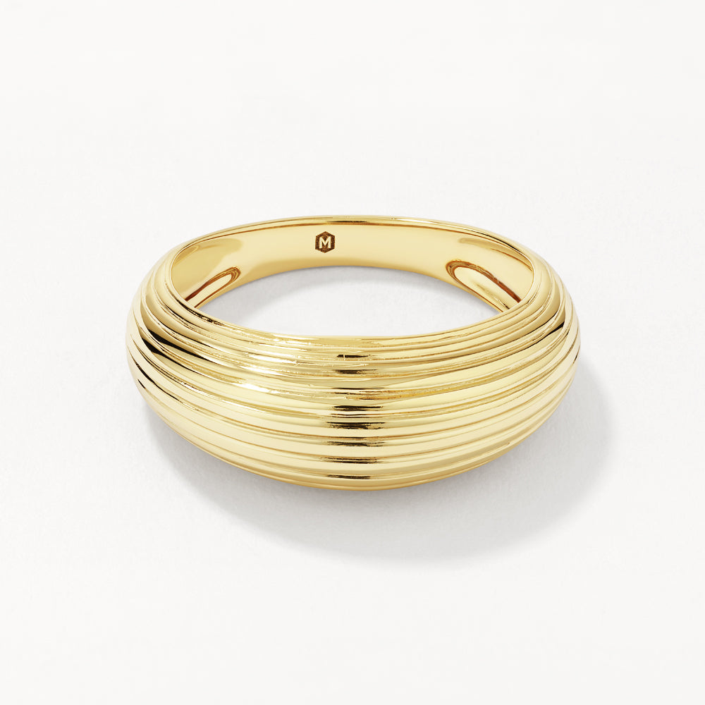 Medley Ring Ribbed Dome Ring in Gold