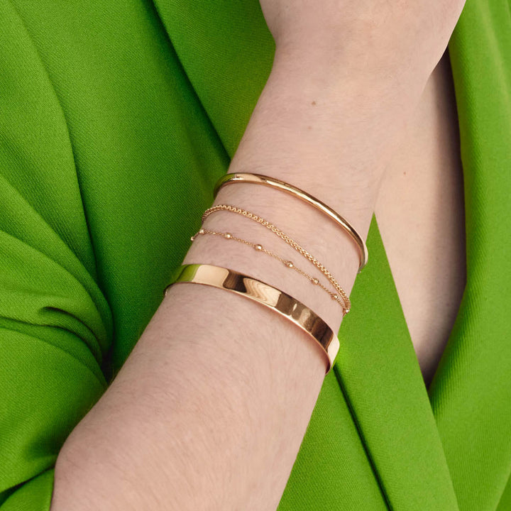 Medley Bangle/Bracelet Polished Plain Bangle in Gold