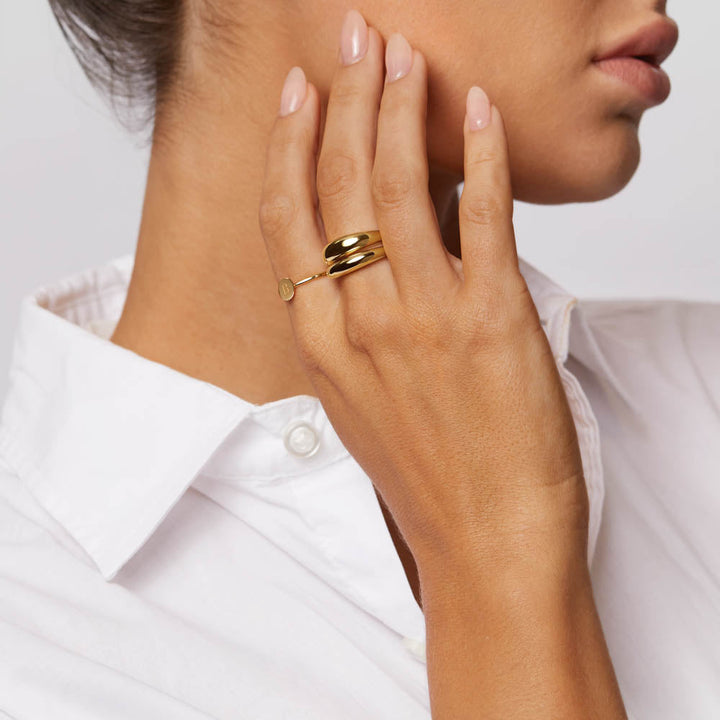Medley Ring Slim Curve Dome Ring in Gold