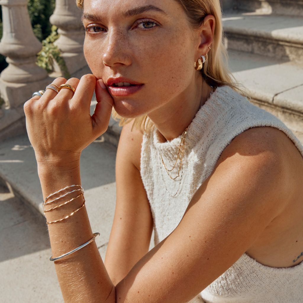 The Art of Mixing Silver and Gold Jewellery: A Style Guide