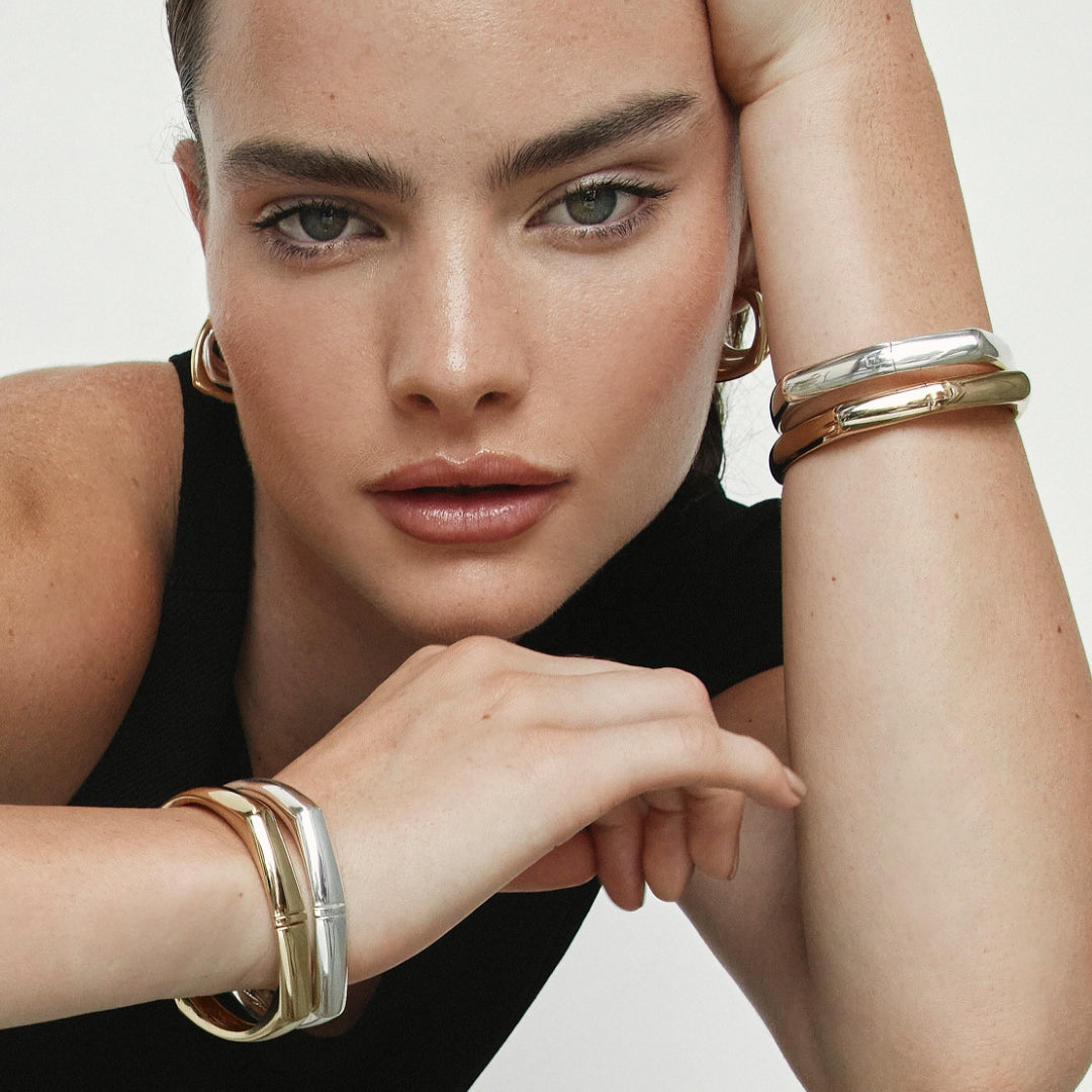 Embracing Geometry: Why Square Jewellery is the Hottest Trend Right Now  