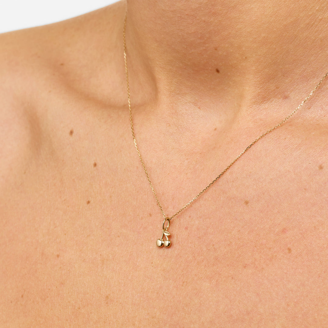 Ribbon Bow Pendant Necklace in 10k Gold