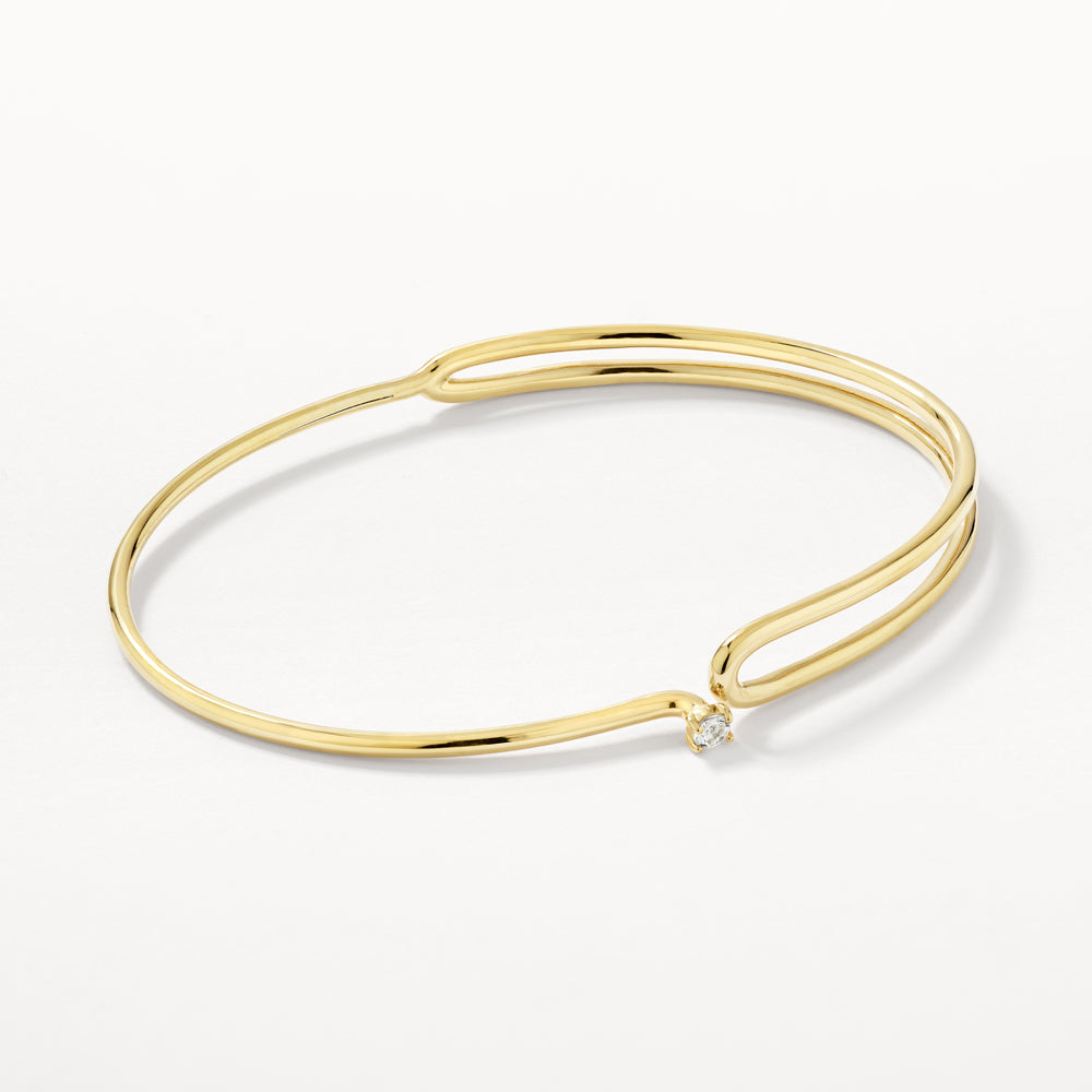 White Topaz Link Loop Bangle in Gold