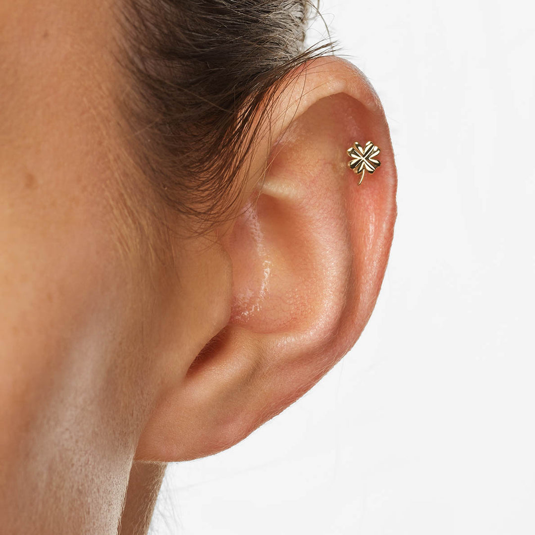 Lucky Clover Helix Single Stud in 10k Gold