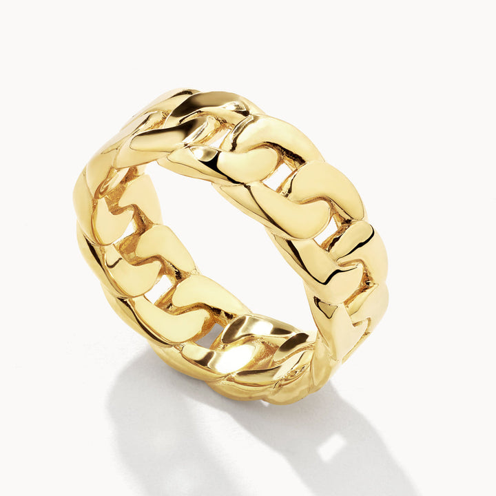 Medley Ring Curb Chain Link Ring in Gold
