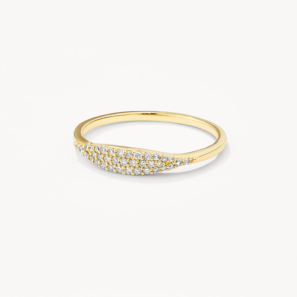 Medley Ring Diamond Pavè Signet Ring in 10k Gold