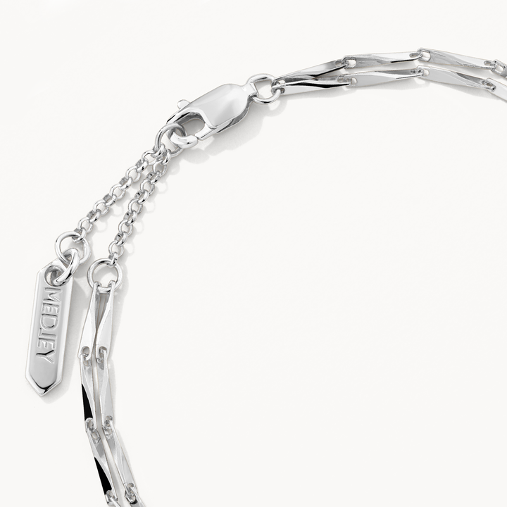 Double Twist Bar Link Chain Bracelet in Silver