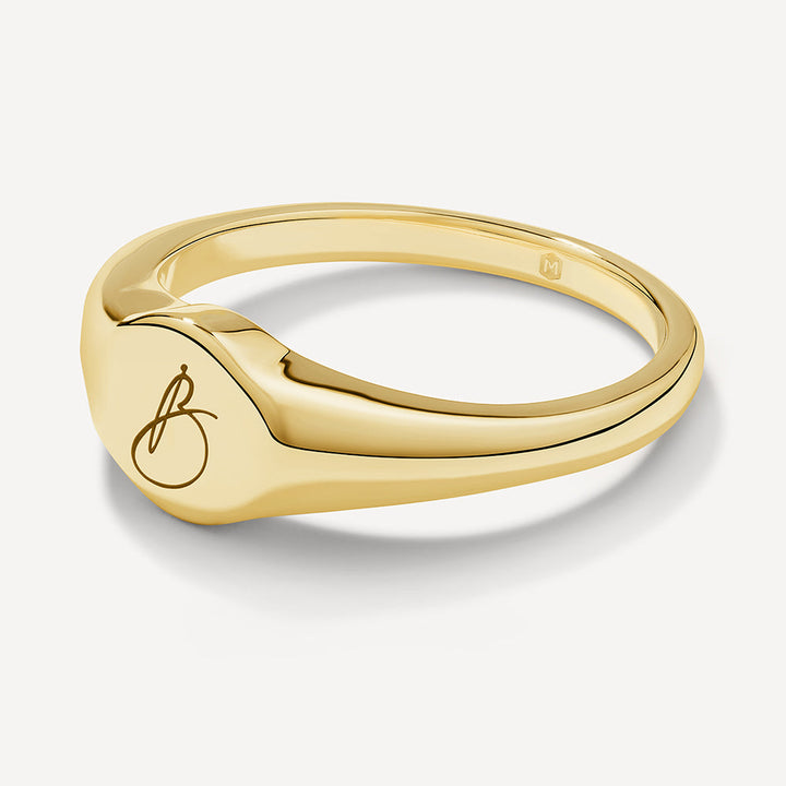 Medley Ring Engravable Circle Signet Pinky Ring in Gold