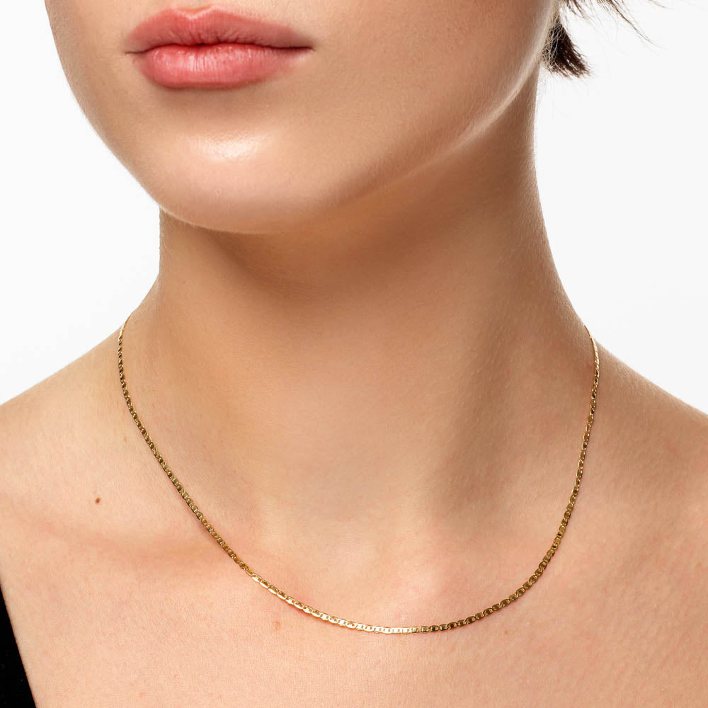 Medley Necklace Fine Flat Anchor Chain Necklace in Gold