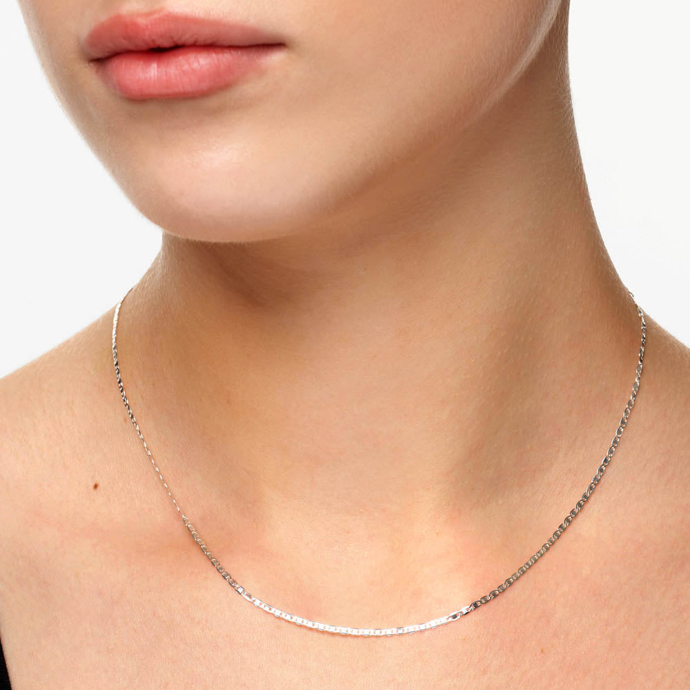 Fine Flat Anchor Chain Necklace in Silver