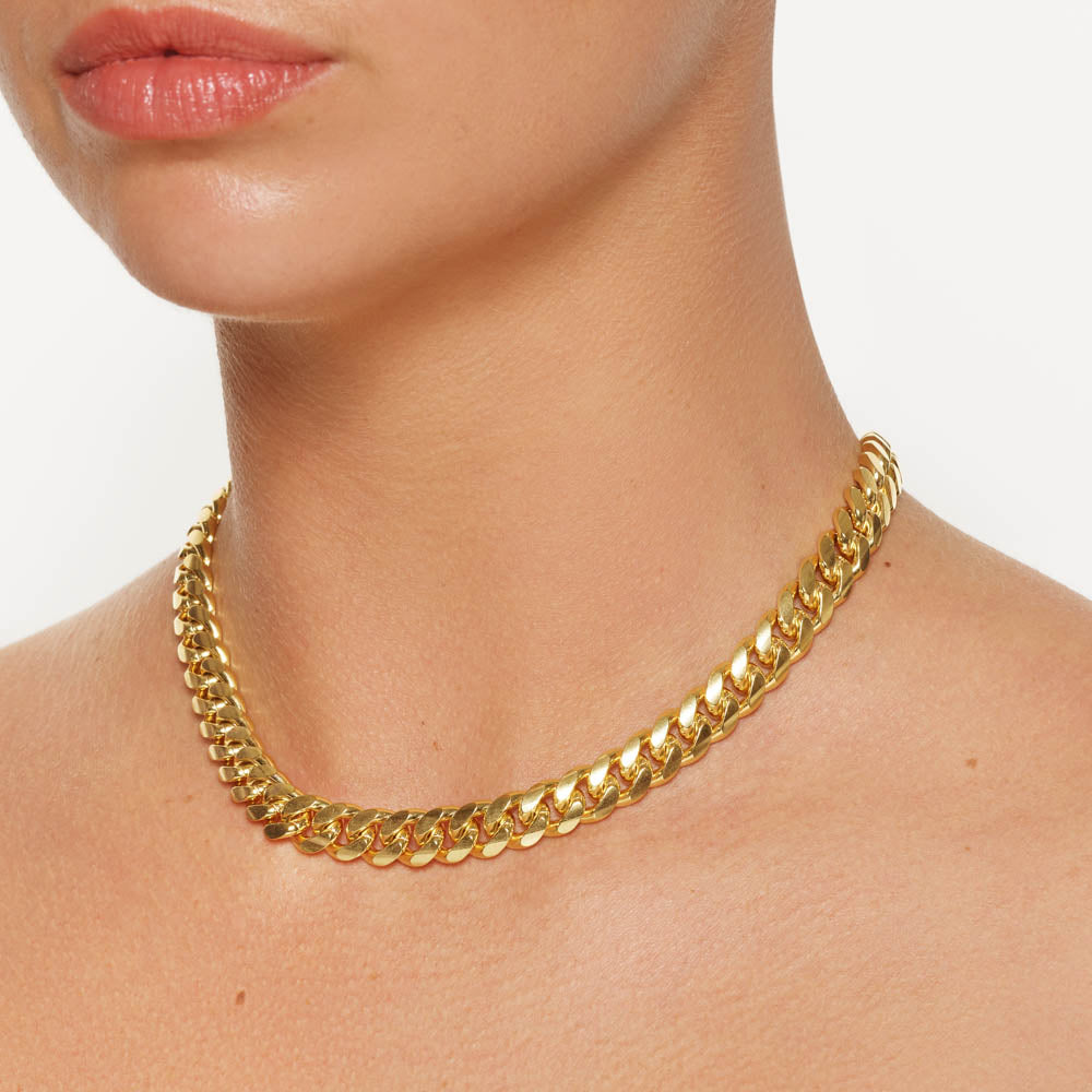 Heavy Flat Curb Chain in Gold