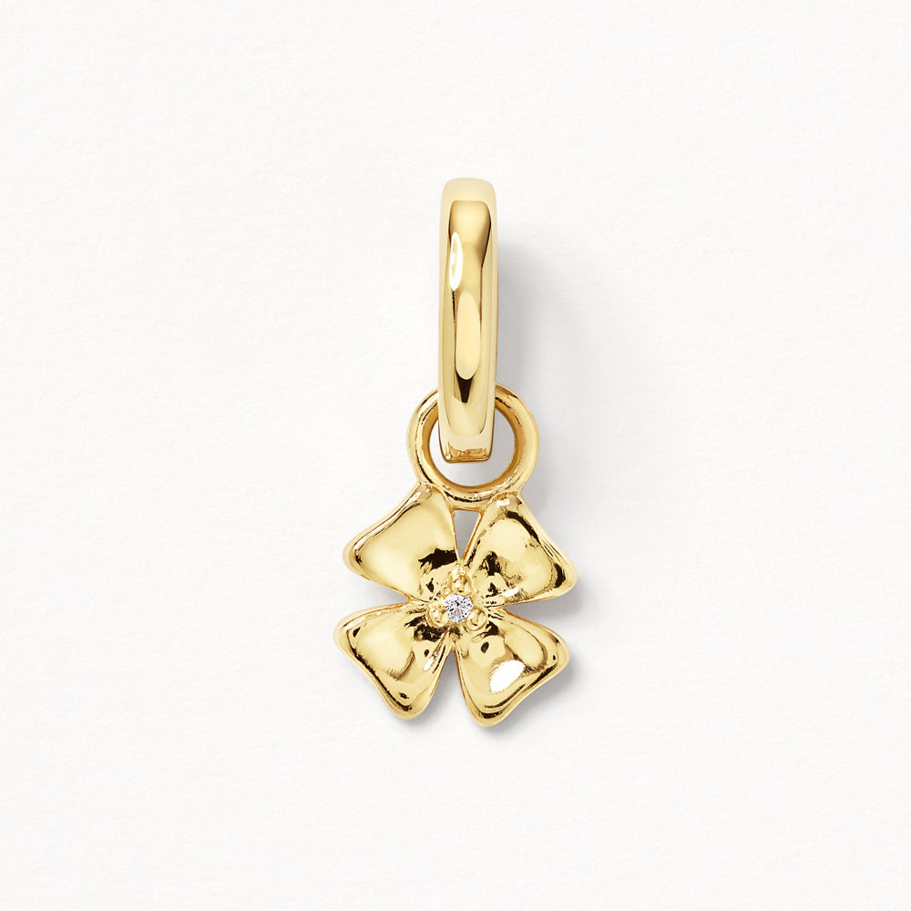Medley Pendant Lucky Clover Charm Pendant in Gold