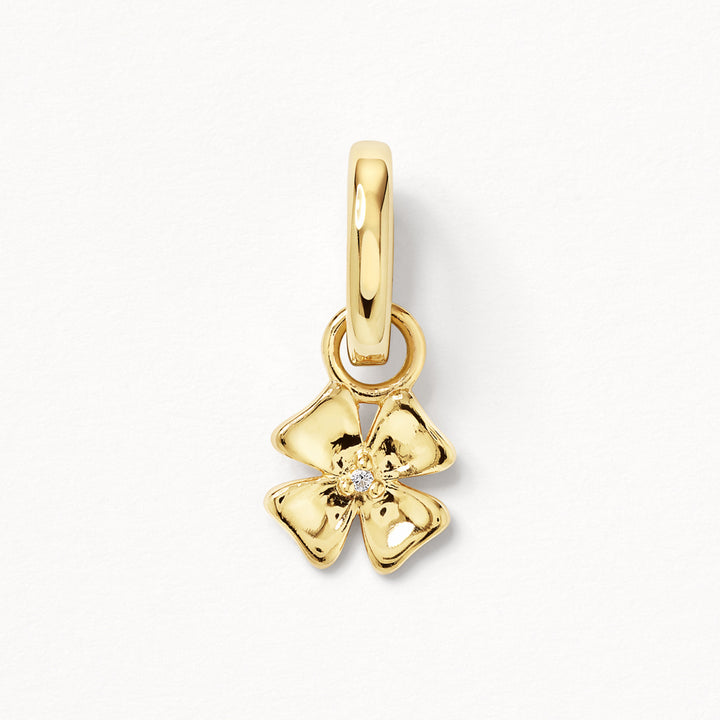 Medley Pendant Lucky Clover Charm Pendant in Gold