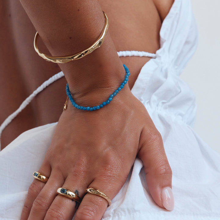 Medley Bangle/Bracelet Micro Blue Agate Bead Bracelet in Gold