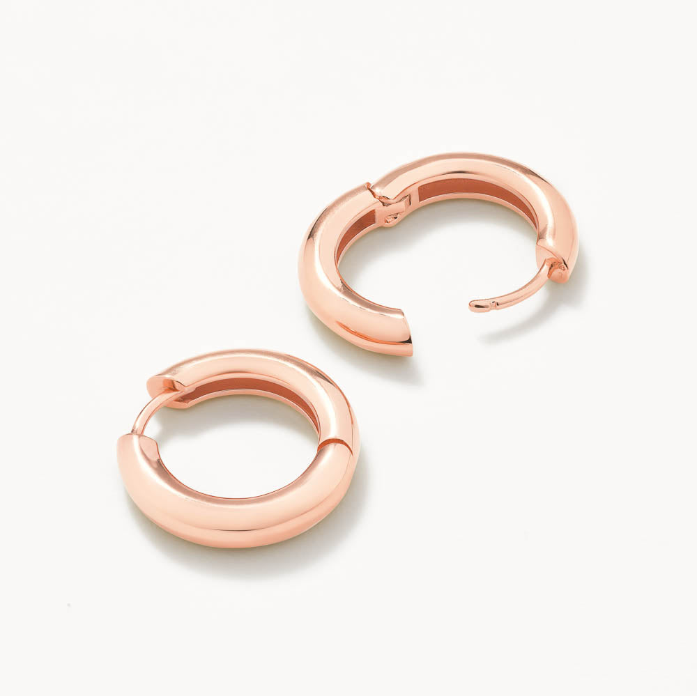 Medley Earrings Midi Curve Hoop Earrings in Rose Gold