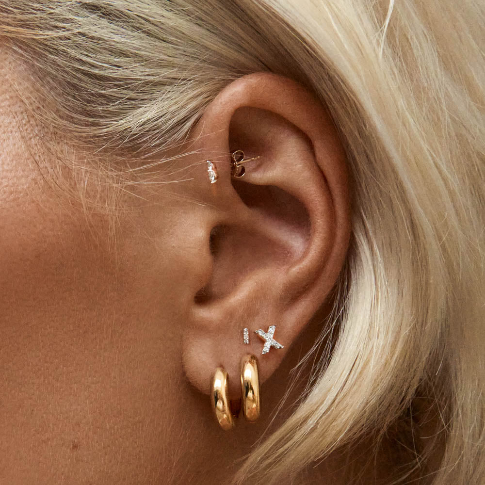 Medley Earrings Mini Curve Hoop Earrings in Gold