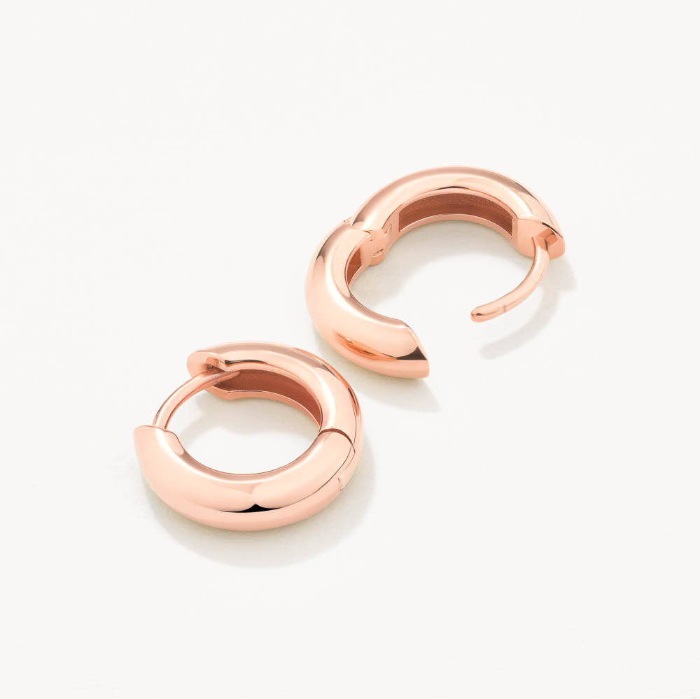 Medley Earrings Mini Curve Hoop Earrings in Rose Gold