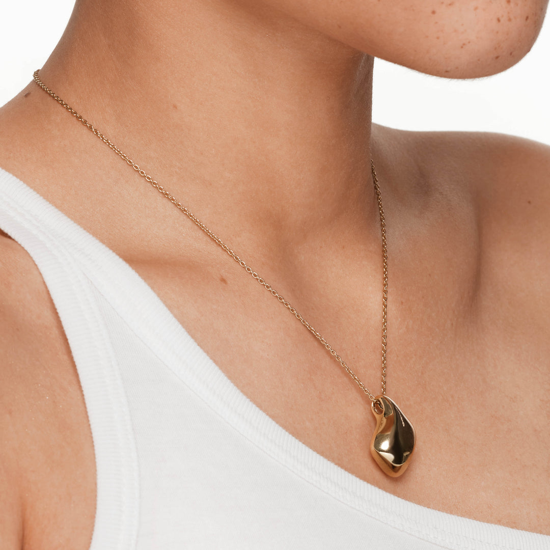 Medley Necklace Organic Drop Pendant Necklace in Gold