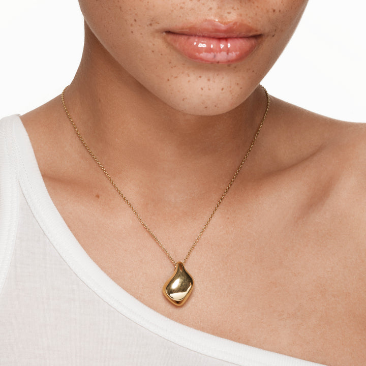 Medley Necklace Organic Drop Pendant Necklace in Gold