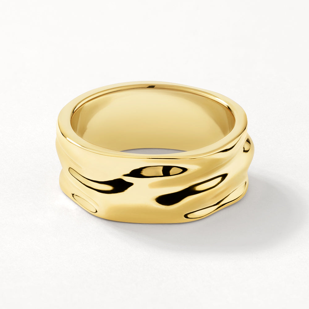 Medley Ring Organic Hammered Band Ring in Gold