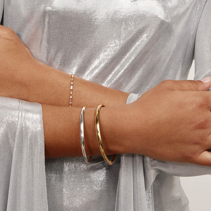 Medley Bangle/Bracelet Polished Plain Bangle in Gold