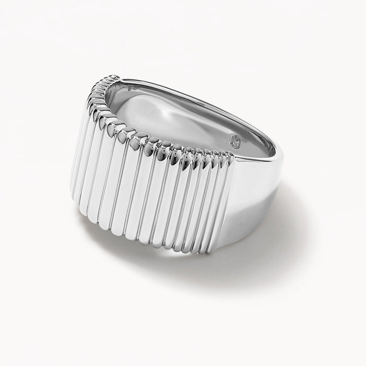 Medley Ring Ribbed Tapered Barrel Ring in Silver