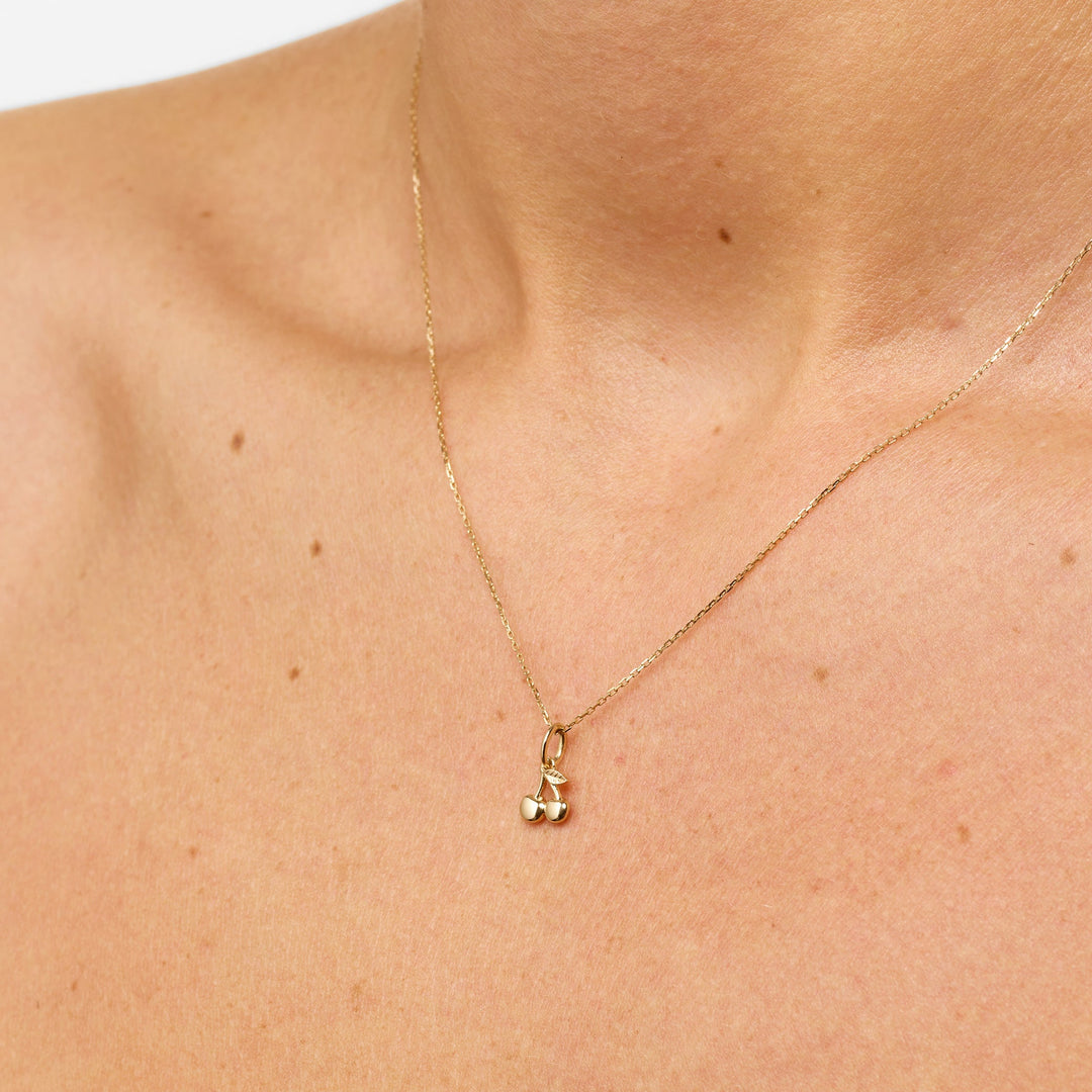 Medley Necklace Ribbon Bow Pendant Necklace in 10k Gold