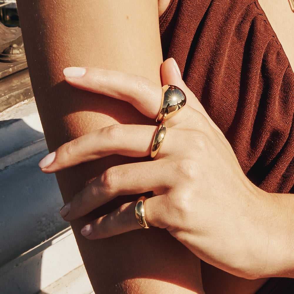 Medley Ring Slim Curve Dome Ring in Gold