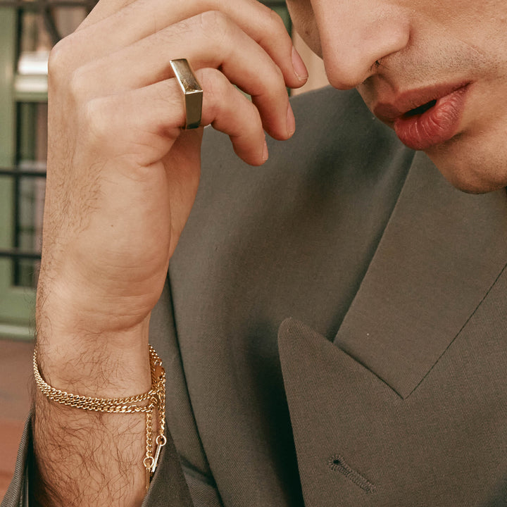 Medley Ring Square Unisex Signet Ring in Gold