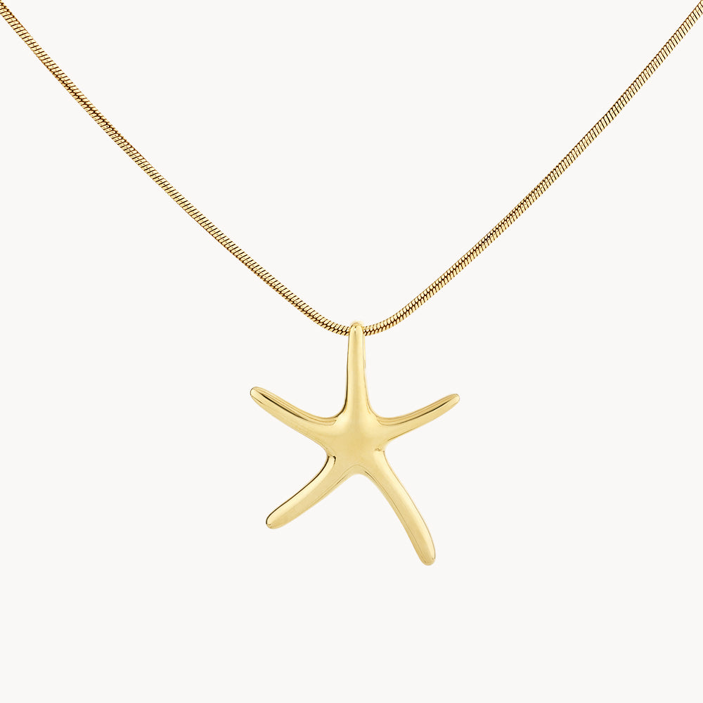 Medley Sets Starfish Pendant Necklace in Gold