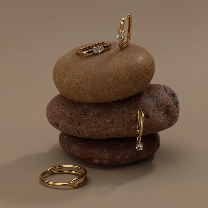 Medley Ring White Topaz Link Loop Ring in Gold