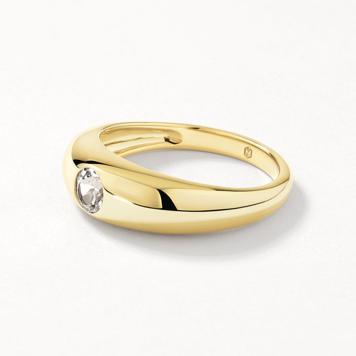 Medley Ring White Topaz Round Curve Pinky Ring in Gold