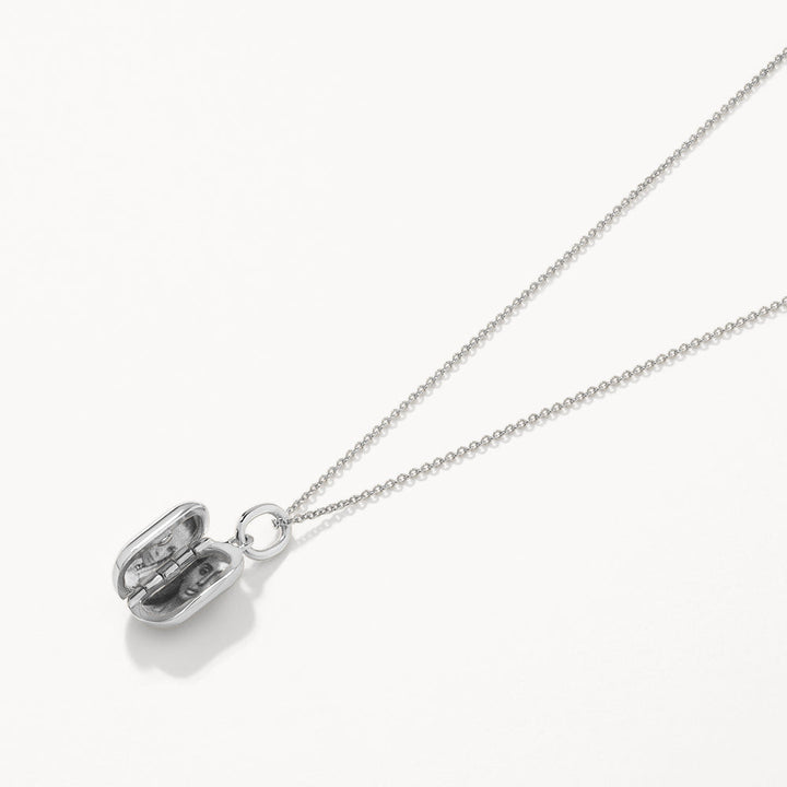 Engravable Rectangle Locket in Silver