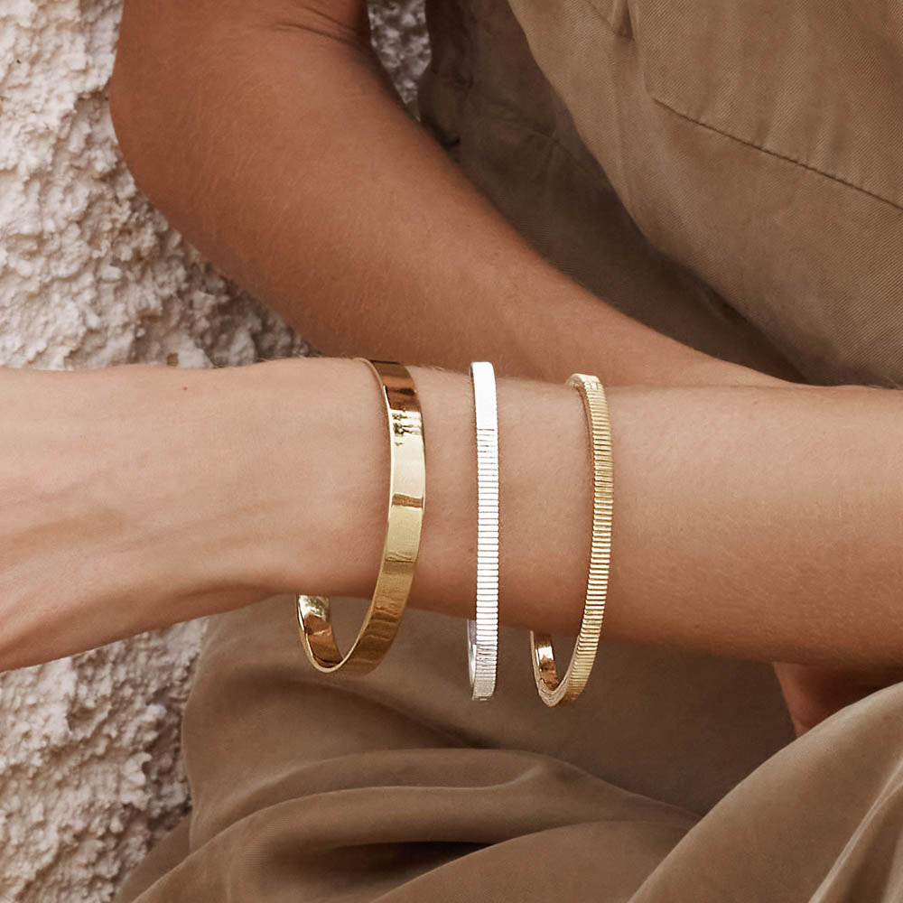 Textured Bangle in Gold