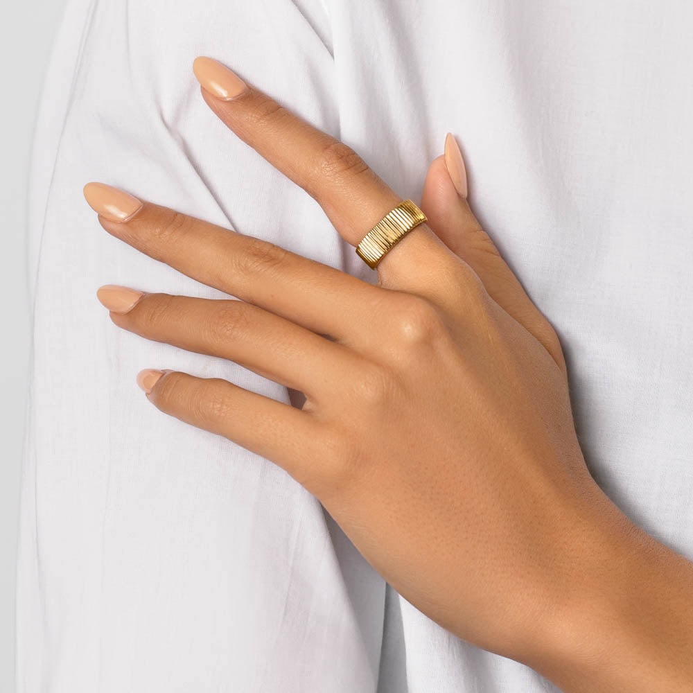 Medley Ring Textured Boyfriend Ring in Gold